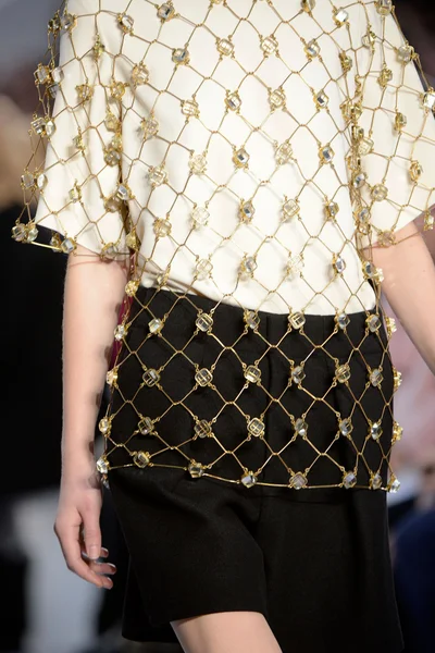 Look 68